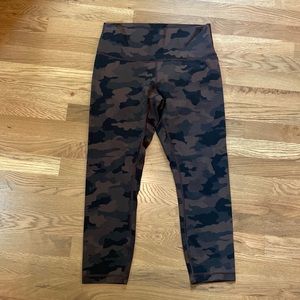 Lululemon camo leggings ankle fit
